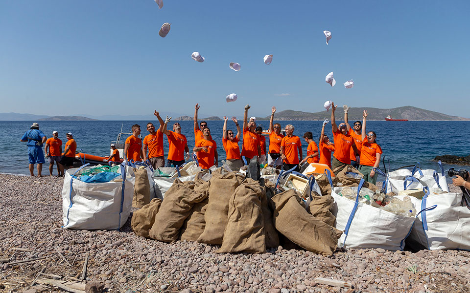 για-δεκαετίες-στις-ακτές-μας-2355157