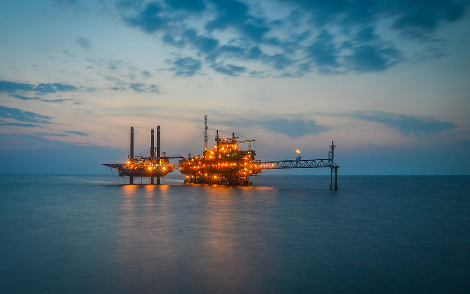 σήμα-στήριξης-εκπέμπει-το-παρίσι-2355108