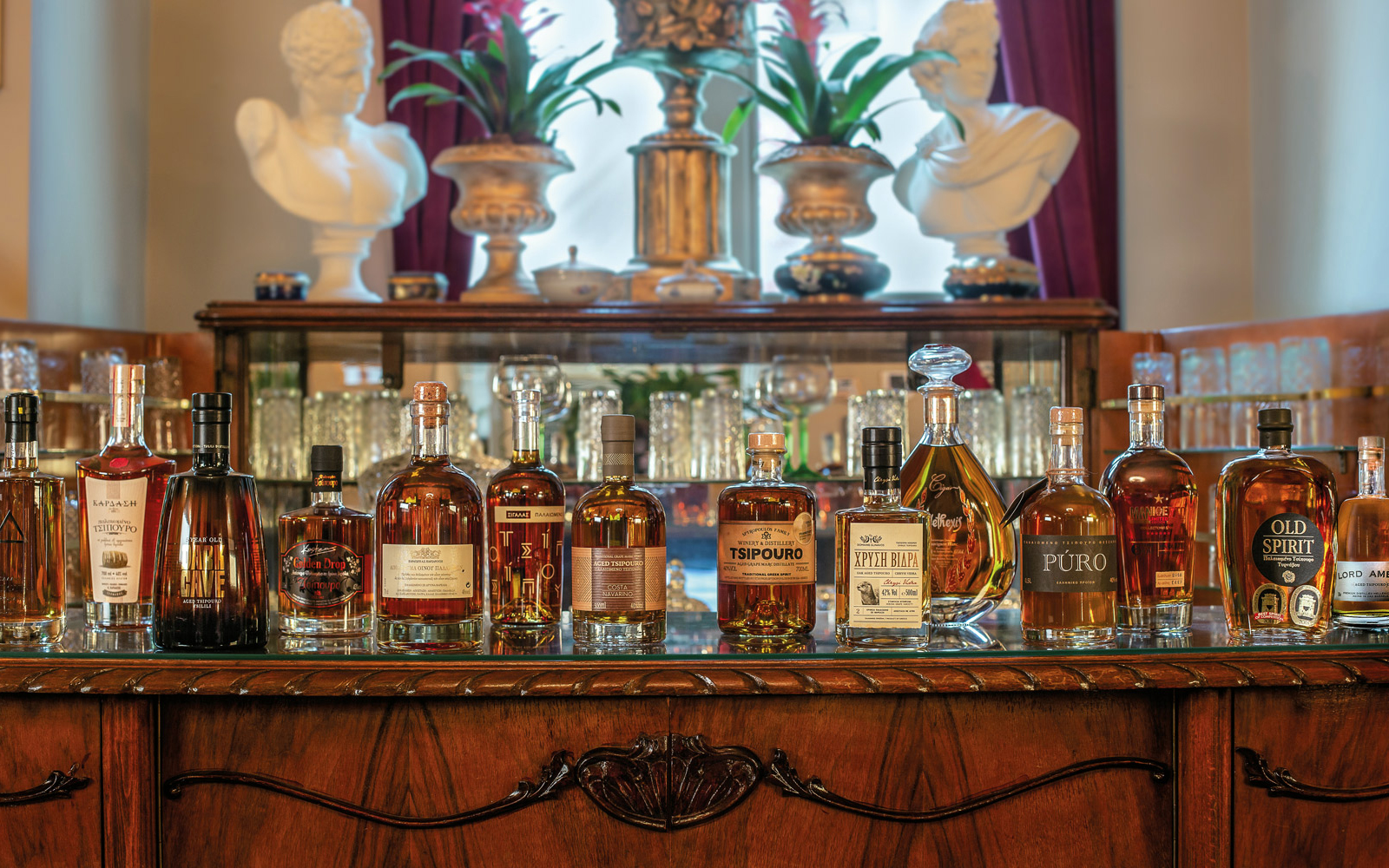 τα-τσίπουρα-που-βάζουν-κάτω-το-κονιάκ-2353887