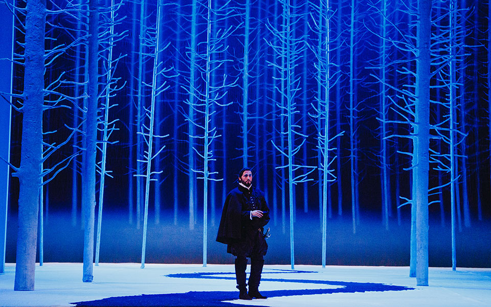 ενας-διεθνής-ντον-κάρλο-2351624