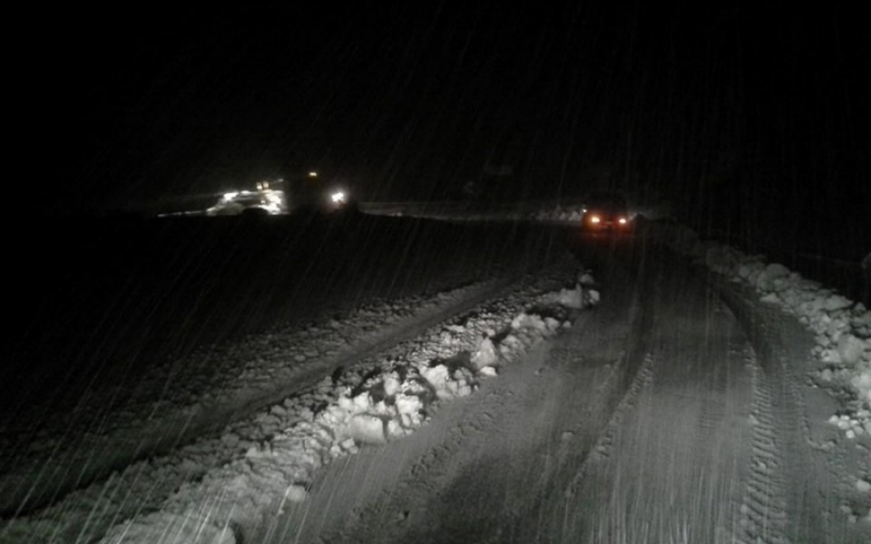 πυκνή-χιονόπτωση-στην-εύβοια-εγκλωβ-2355463
