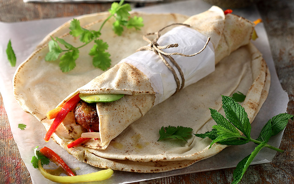 φαλάφελ-με-βρασμένα-ρεβίθια-και-κόκκι-2357070