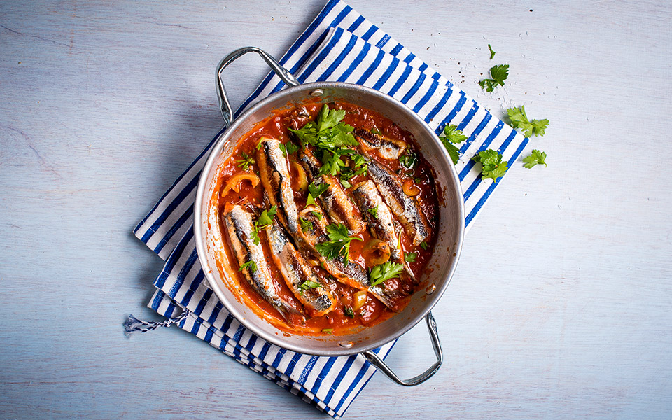 σαρδέλες-με-σάλτσα-και-καυτερή-πιπερι-2359291