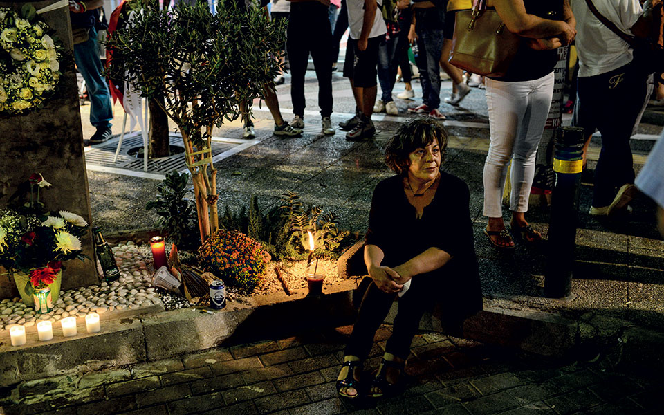 το-ιερό-χρέος-της-μάγδας-φύσσα-2356019