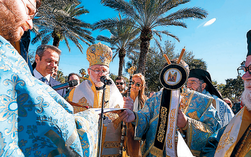 συγκίνηση-και-αισιοδοξία-στον-εορτασ-2356723