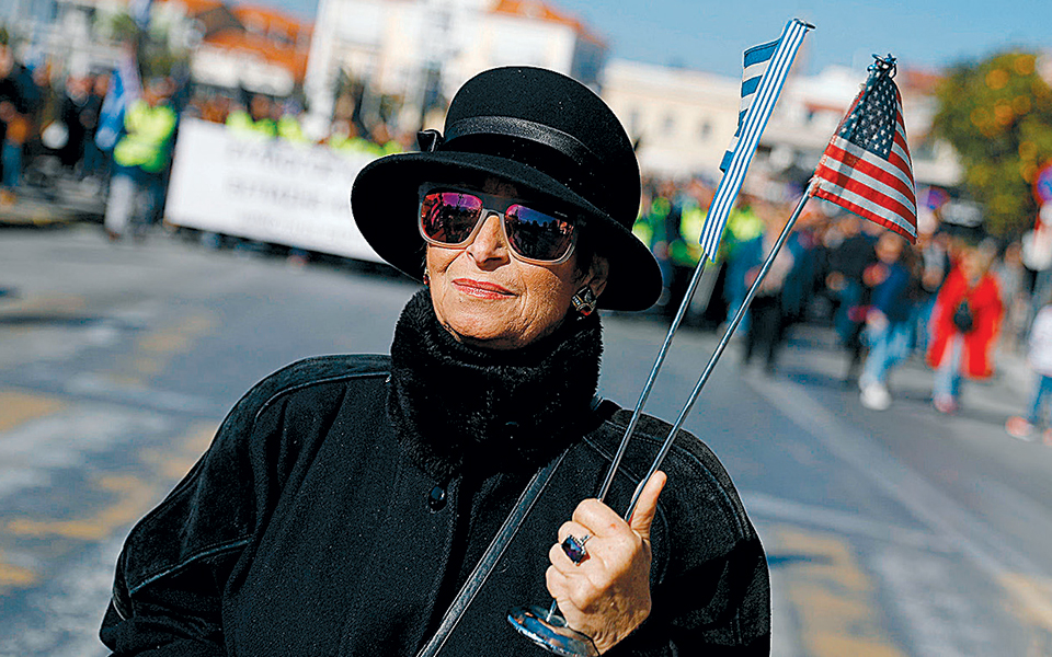 ηθελε-την-επαφή-με-τον-ανθρωπο-της-ανατ-2359774