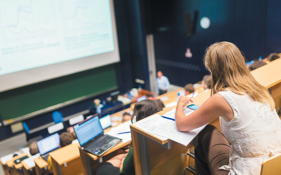 ασφαλή-τα-βρετανικά-πτυχία-για-τους-2358599