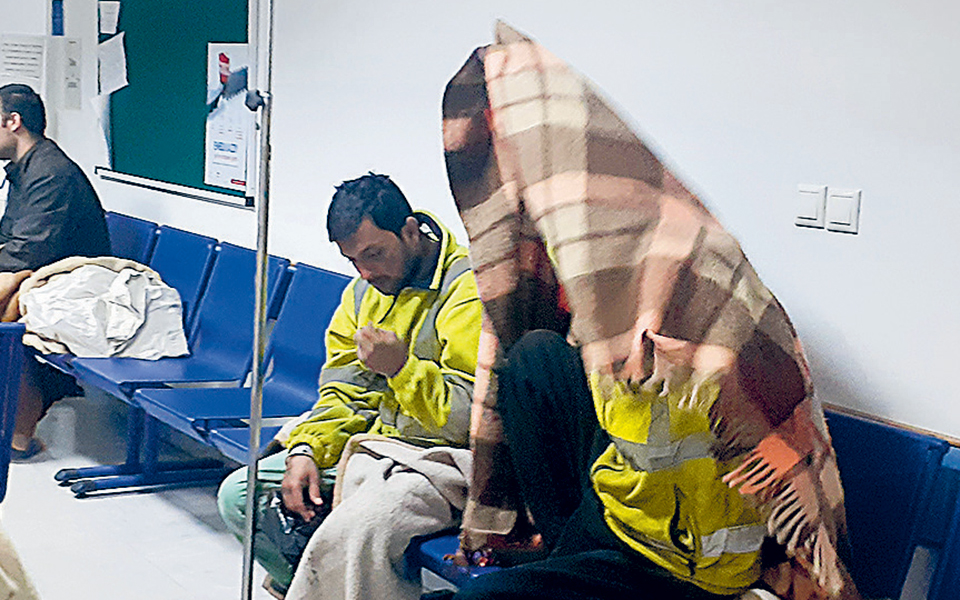 στο-φως-τα-μυστικά-του-ναυαγίου-στους-π-2358860