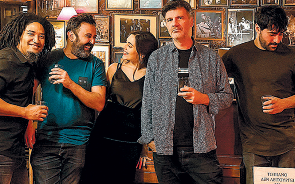 φοίβος-σαν-ψέμα-ζωντανά-στο-κύτταρο-2361071