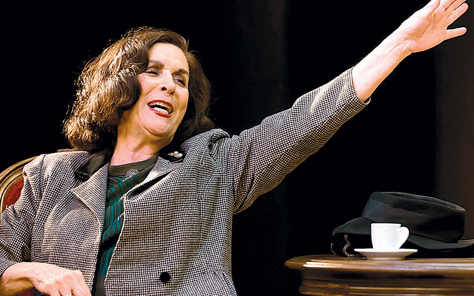 η-κοτοπούλη-ήταν-γυναίκα-ηφαίστειο-2356109