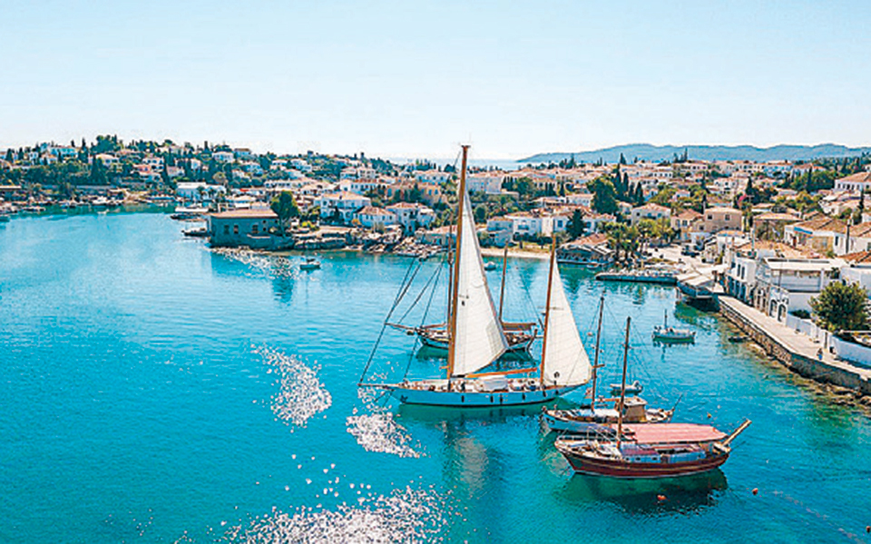 σαμ-μέντες-από-τα-οσκαρ-στις-σπέτσες-2360694