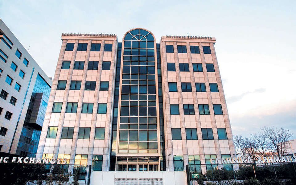 με-ήπια-πτώση-και-χαμηλό-τζίρο-έκλεισε-2357493