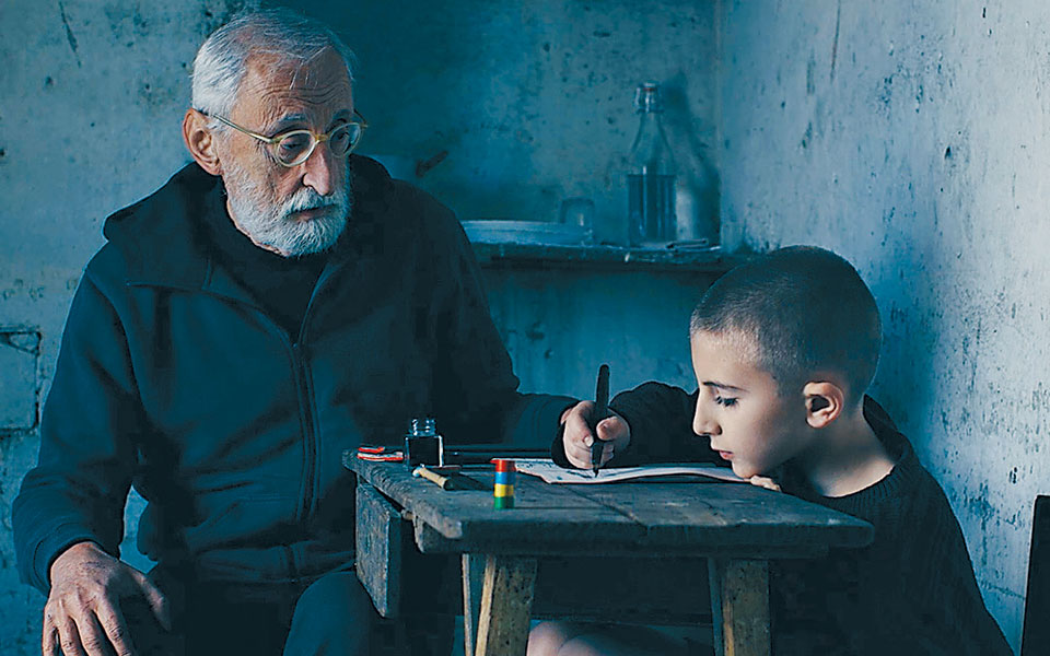 καθένας-μας-φέρει-μέσα-του-ένα-νεκρό-πα-2356232