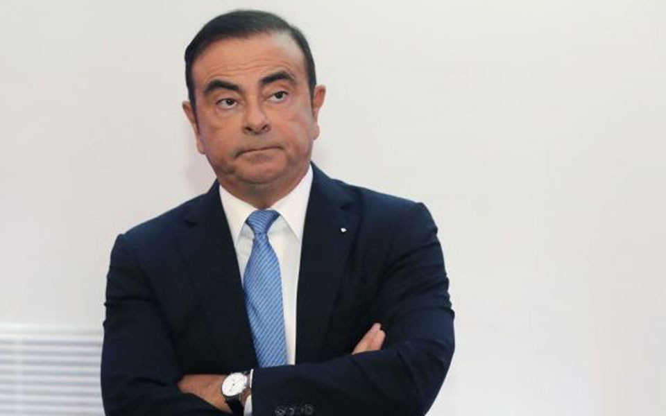 η-χολιγουντιανή-απόδραση-του-κάρλος-γ-2356404