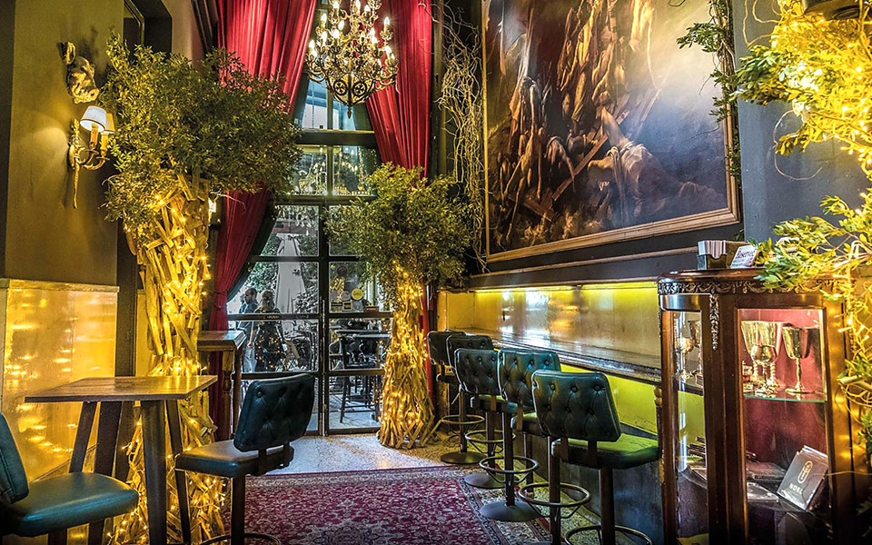 εκεί-όπου-γράφεται-ο-ορισμός-της-επιτυ-2359410