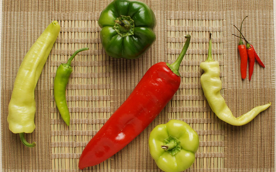 πιπεριές-καυτερές-2360572