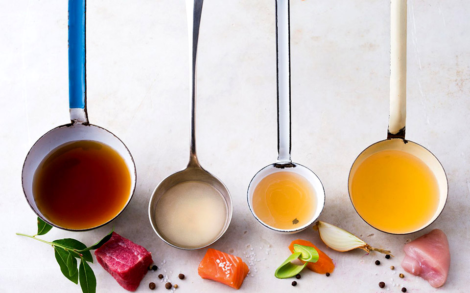 5-λόγοι-για-να-φτιάξουμε-σπιτικούς-ζωμο-2360926