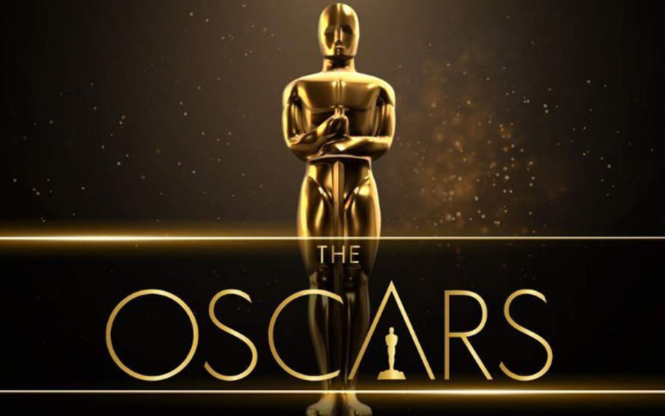 χωρίς-κεντρικό-παρουσιαστή-και-τα-φετ-2356936