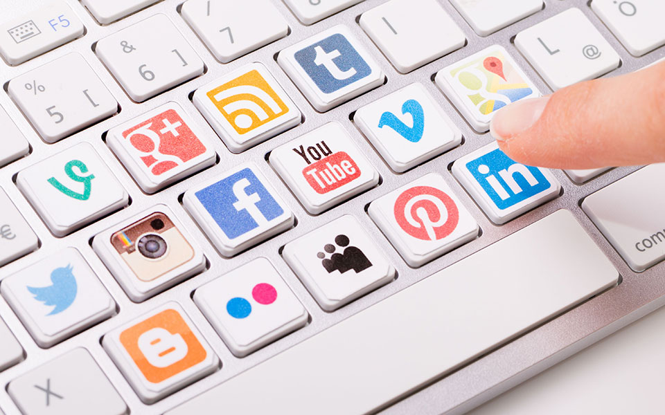 χρόνος-αφήγηση-και-δημιουργία-2356350