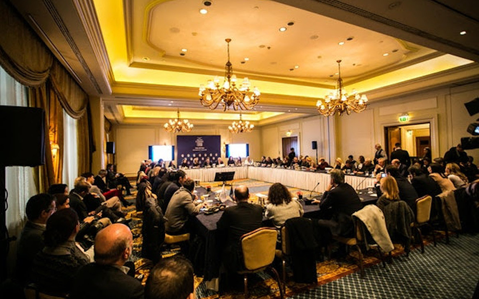 επιστρέφει-με-όραμα-το-οικονομικό-φόρ-2361944