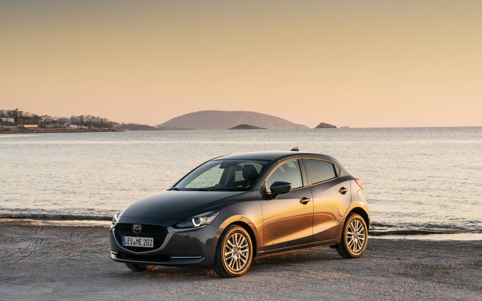 η-mazda-παρουσιάζει-το-νέο-mazda2-2361280