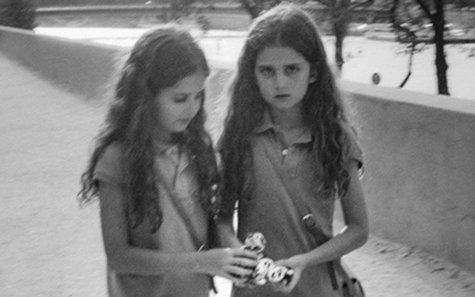 βλέμματα-και-γεωμετρία-σωμάτων-στις-φ-2365997