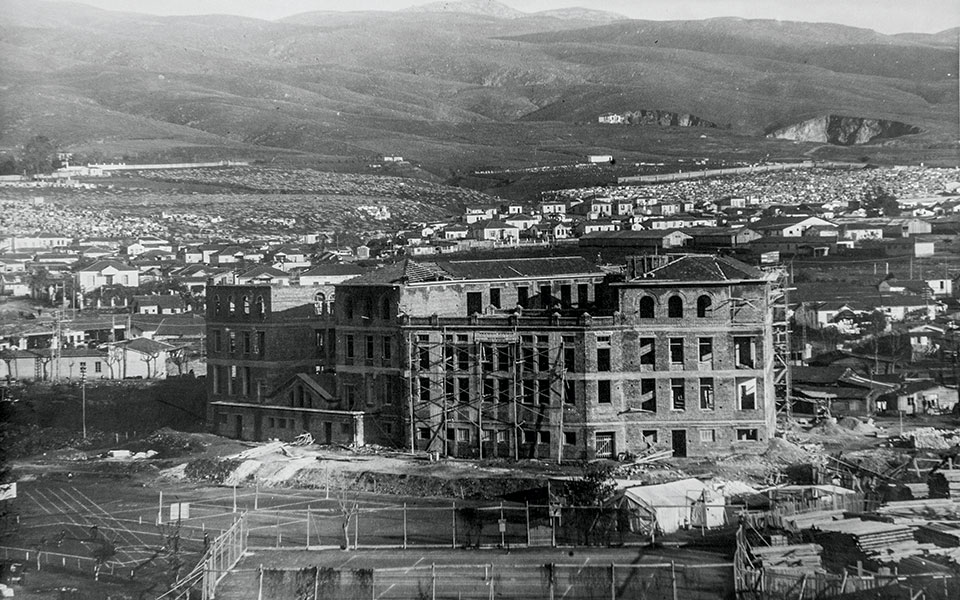 ο-αιώνας-της-θεσσαλονίκης-2362217