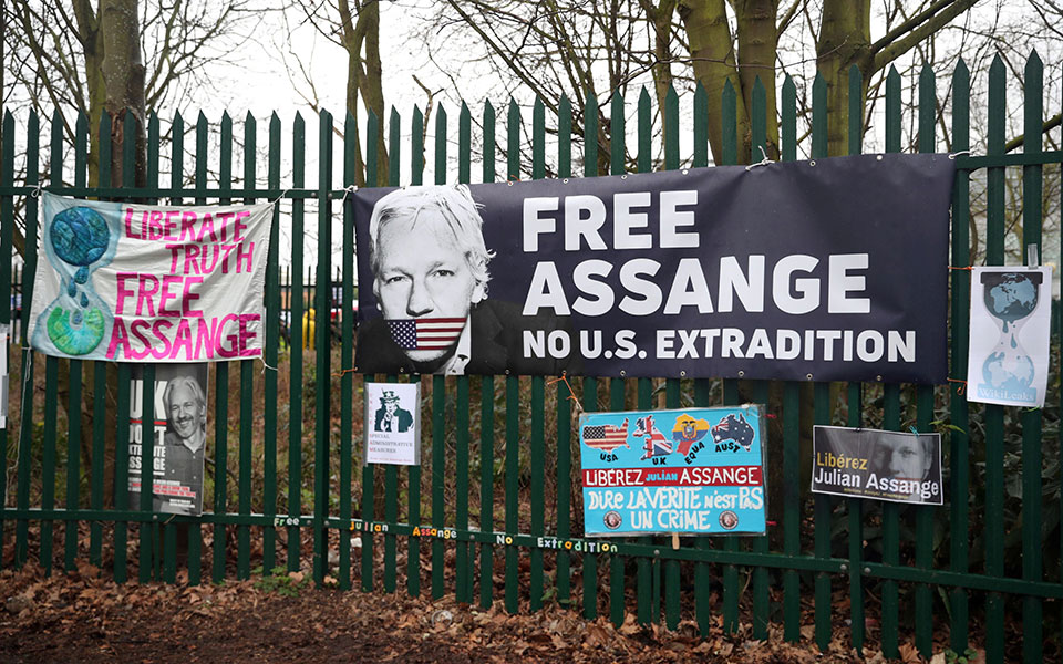 η-βρετανική-δικαιοσύνη-εξετάζει-το-αί-2365162