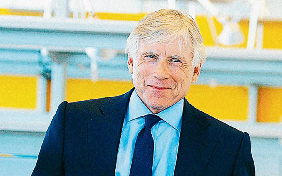 πρόεδρος-του-κολούμπια-στην-κ-η-ελευ-2361288