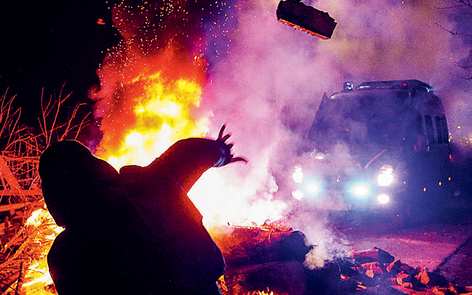 κορωνοϊός-εξαρση-κρουσμάτων-στη-νότι-2364878