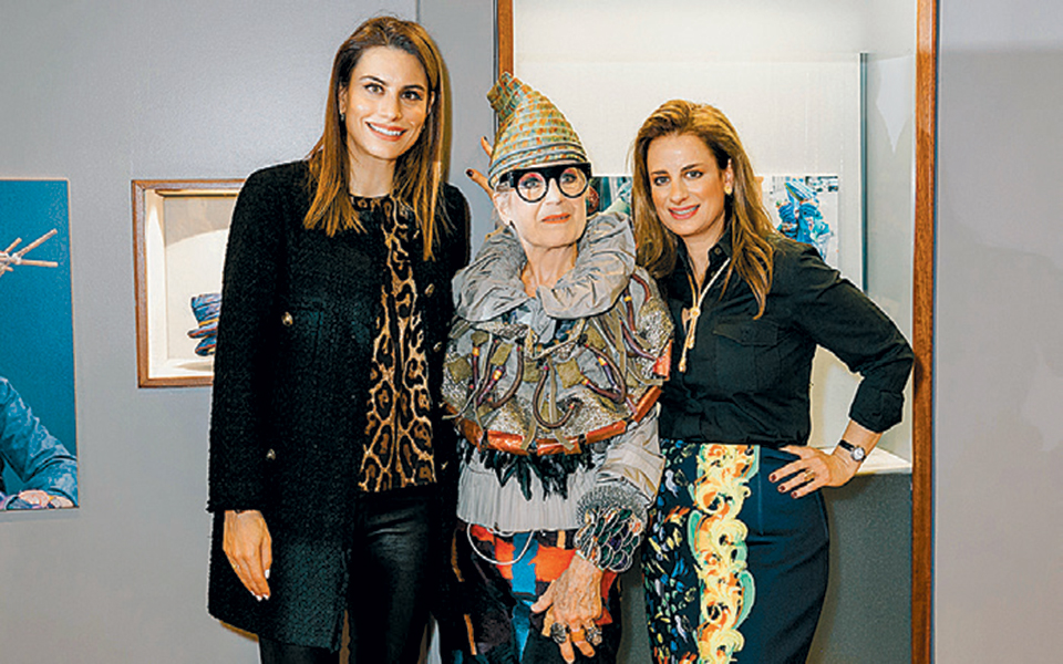 εγκαινιάστηκε-η-έκθεση-της-ντέμπρα-ρά-2364796