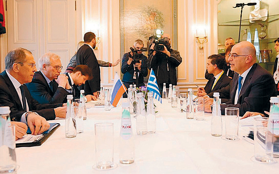 δένδιας-με-λαβρόφ-στο-μόναχο-2363362