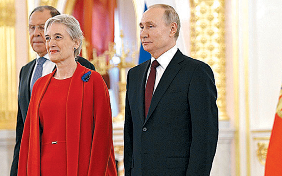 νέες-ευκαιρίες-με-αθήνα-βλέπει-ο-βλαντ-2362092