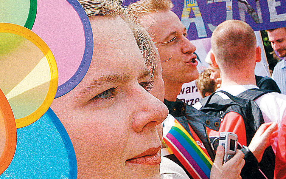 ζώνη-ελεύθερη-από-λοατκι-στην-πολων-2365454