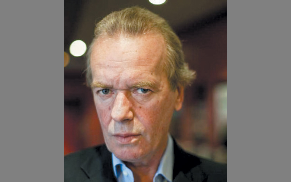 ο-εϊμις-γράφει-για-τη-ζωή-του-2364278