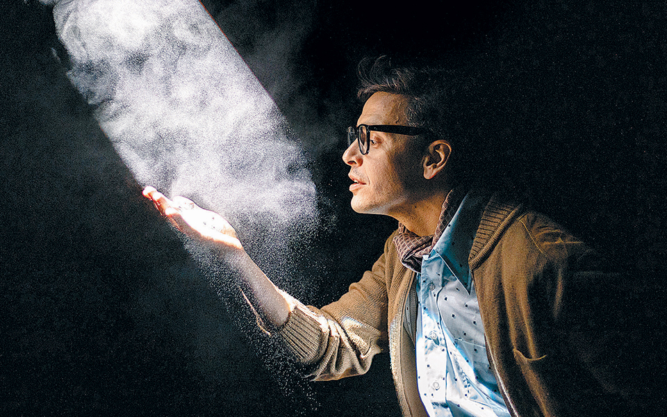 το-σύμπαν-ανεβαίνει-στο-σανίδι-2364919