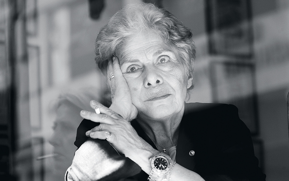 κική-δημουλά-λέξεις-με-χρώματα-φράσει-2365326