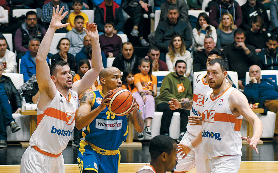 μπάσκετ-κύπελλο-η-βασίλισσα-και-ο-πρ-2362961