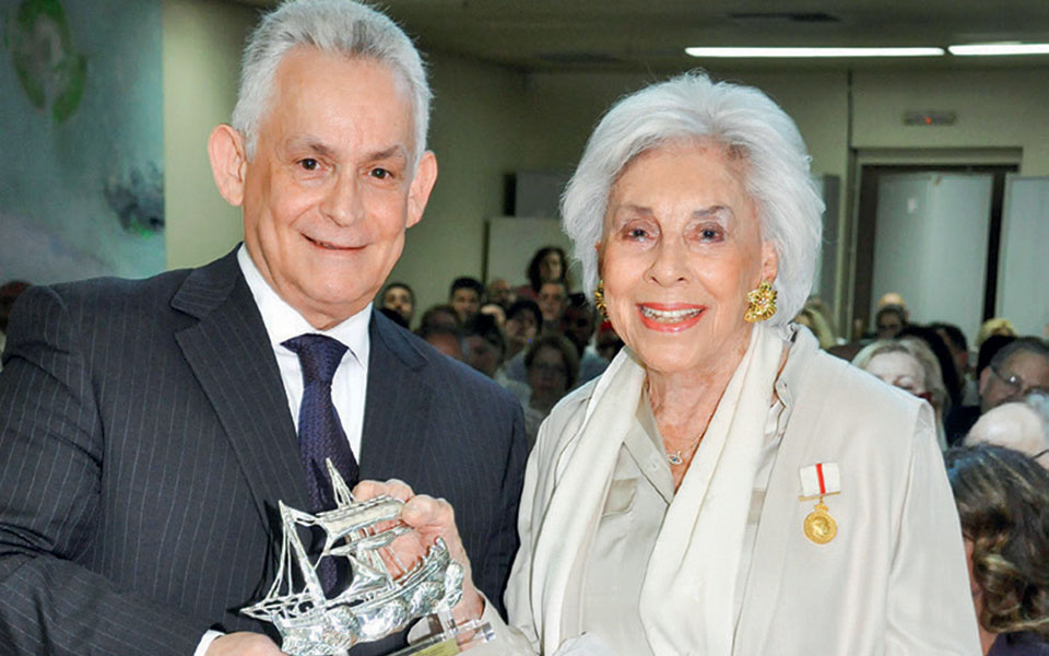 η-αλίκη-περρωτή-συνεχίζει-το-φιλανθρω-2364958