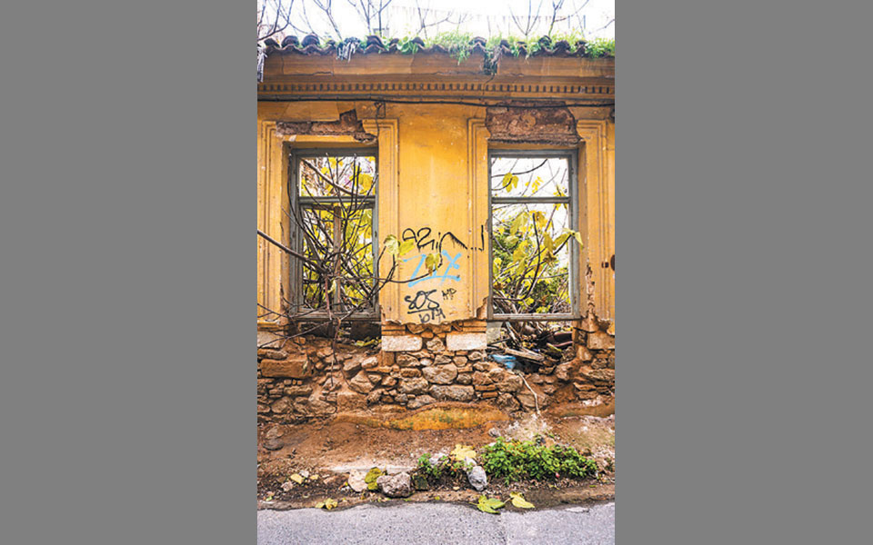 ταπεινές-ιστορίες-ανέλπιστου-μεγαλε-2365078