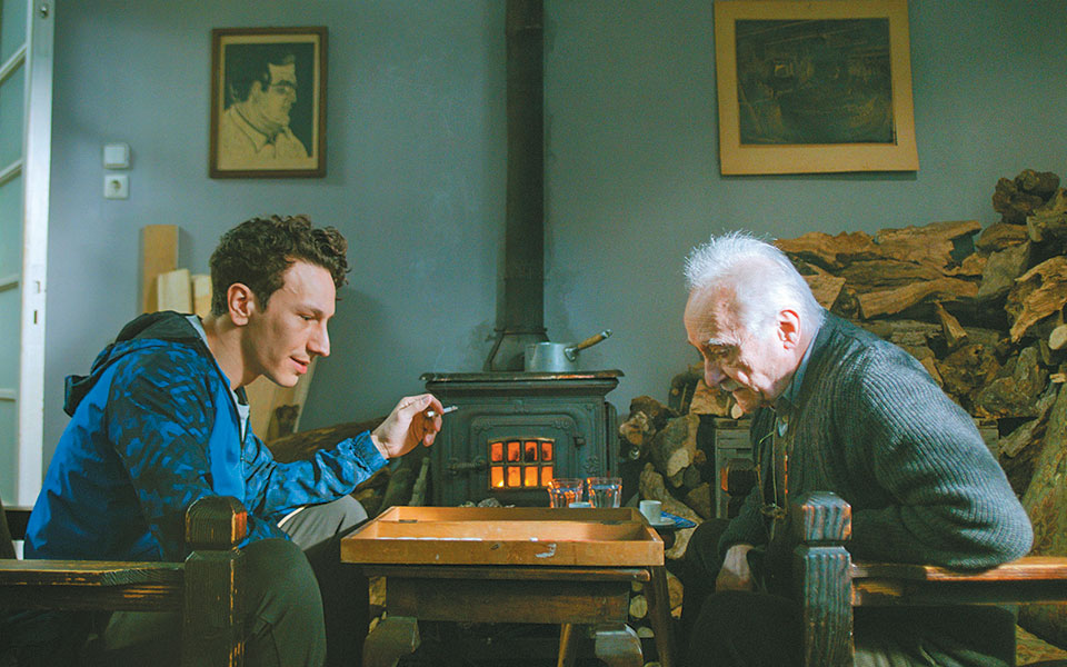 φορτισμένος-διάλογος-με-την-ιστορία-2365095