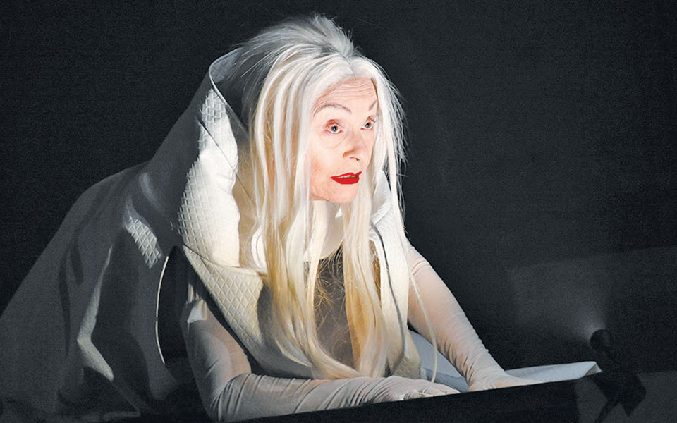 η-ανάδειξη-του-τραγικού-στο-ιψενικό-δρ-2365096