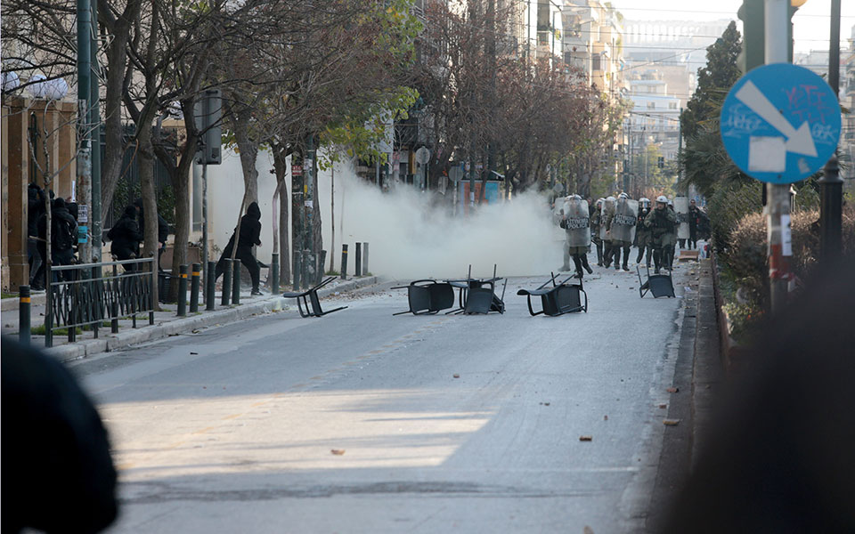 πέντε-προσαγωγές-ύστερα-από-τα-επεισό-2365383