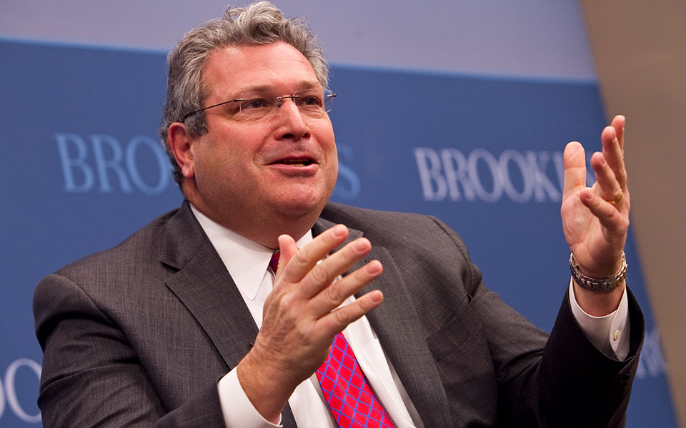 ρόμπερτ-κέιγκαν-στην-κ-ο-τραμπ-απειλ-2366035