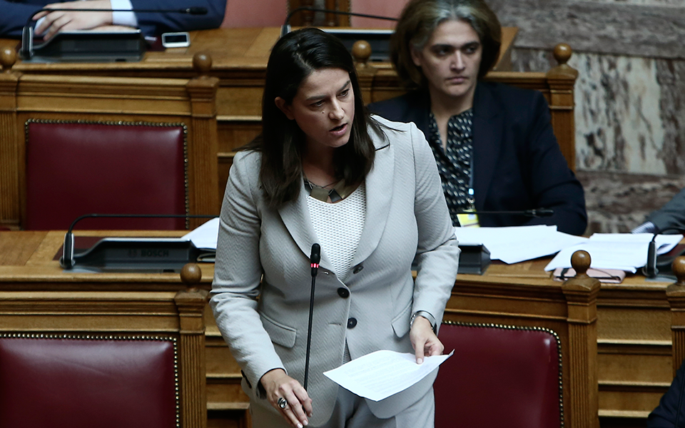 ν-κεραμέως-για-τον-ξυλοδαρμό-μαθητή-στ-2363033