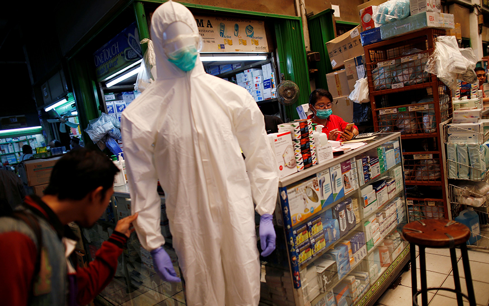 κορωνοϊός-242-νεκροί-σε-μια-ημέρα-στη-χου-2362973