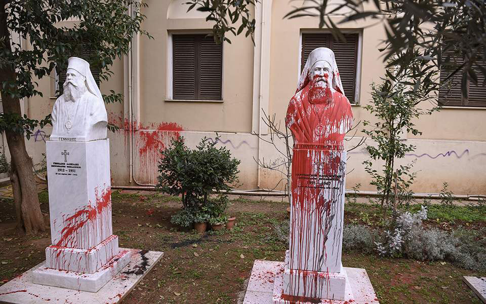 ελεύθεροι-οι-δύο-συλληφθέντες-για-τις-2364510