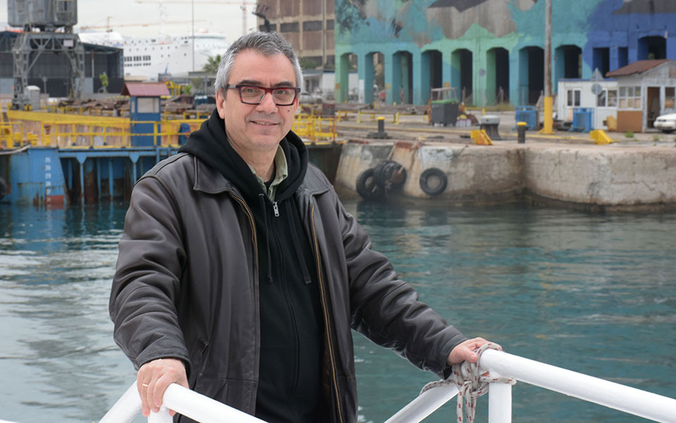 θολό-διαζύγιο-πεντακάθαρο-έργο-2362780