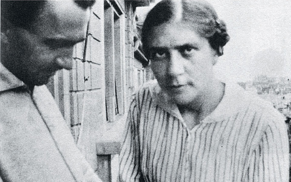 ας-γίνει-κάτι-έστω-50-χρόνια-μετά-2362724