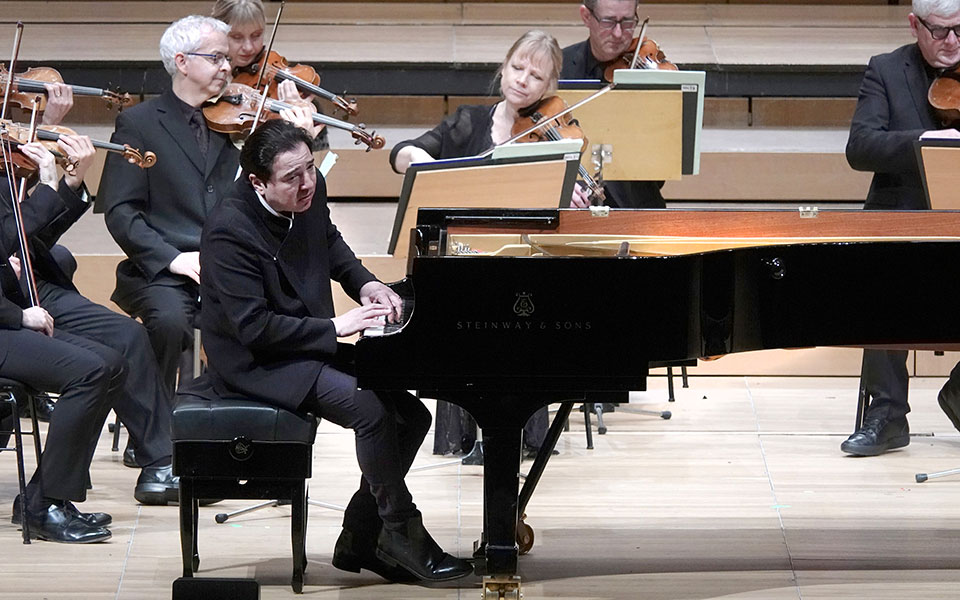 καλλιεργημένοι-μουσικοί-με-κοινές-αι-2362270